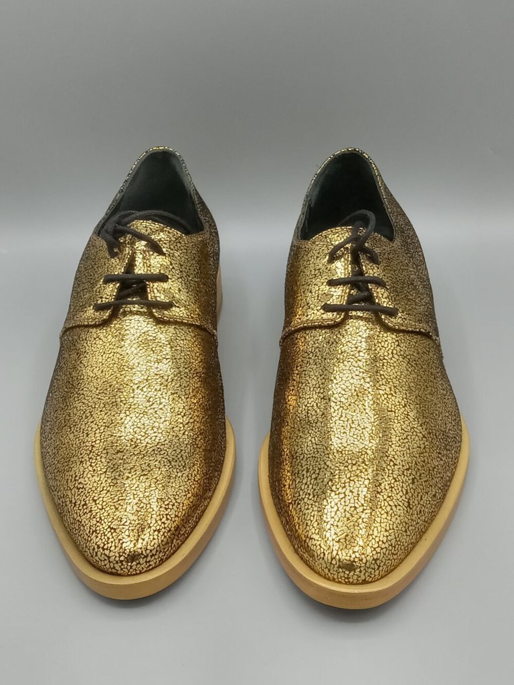 Vivienne Westwood Gold Metallic Crackled Leather Oxford Lace Up Shoes Italy EU39